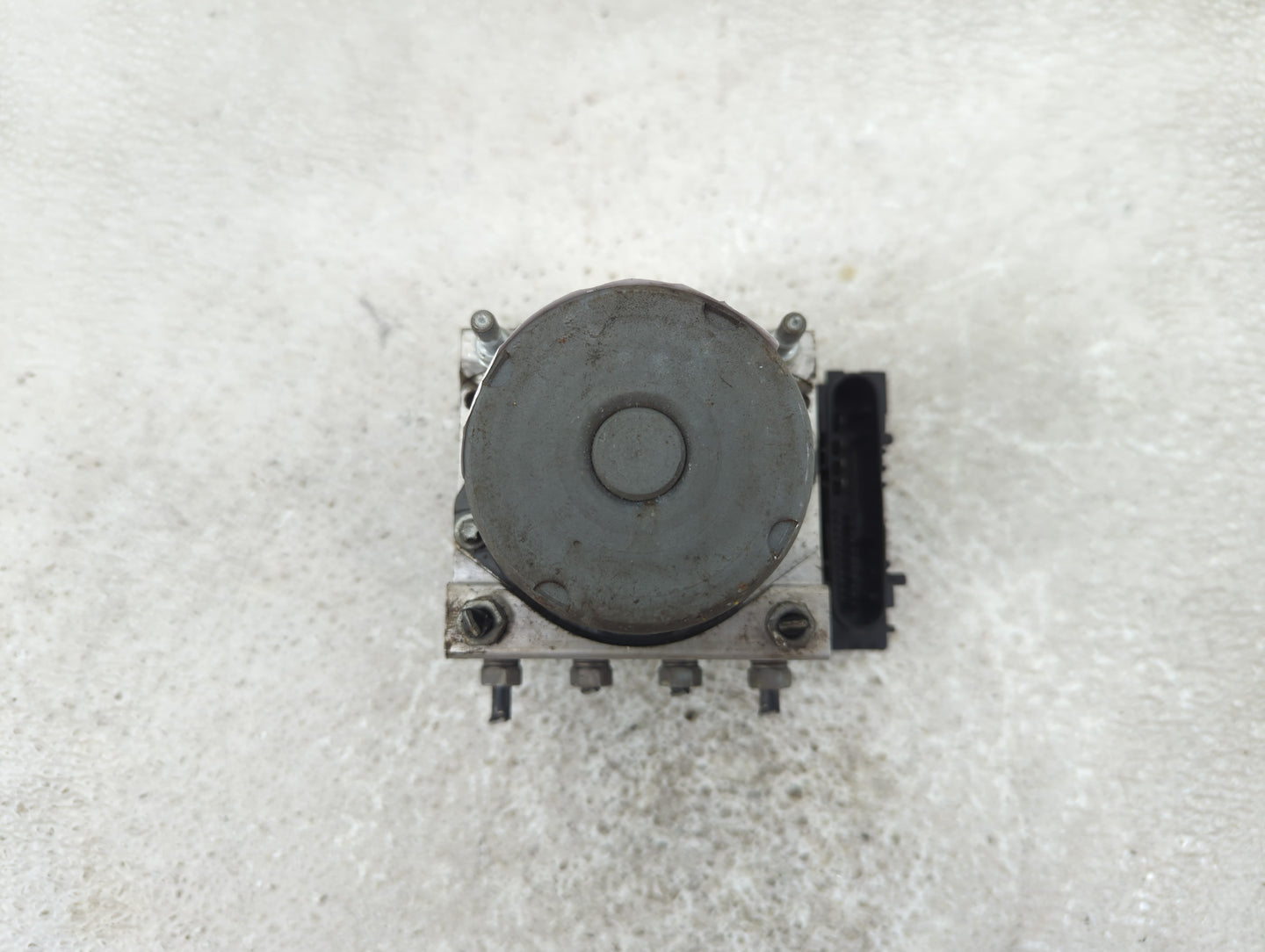 2009-2011 Nissan Versa ABS Pump Control Module Replacement P/N:47660 EM30A Fits Fits 2009 2010 2011 OEM Used Auto Parts - Oe