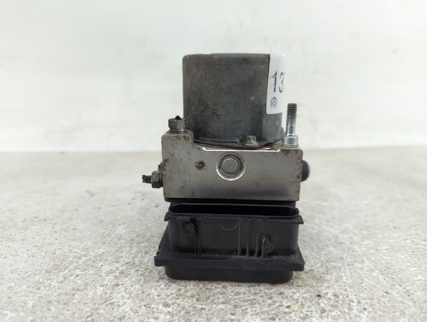 2009-2011 Nissan Versa ABS Pump Control Module Replacement P/N:47660 EM30A Fits Fits 2009 2010 2011 OEM Used Auto Parts - Oe