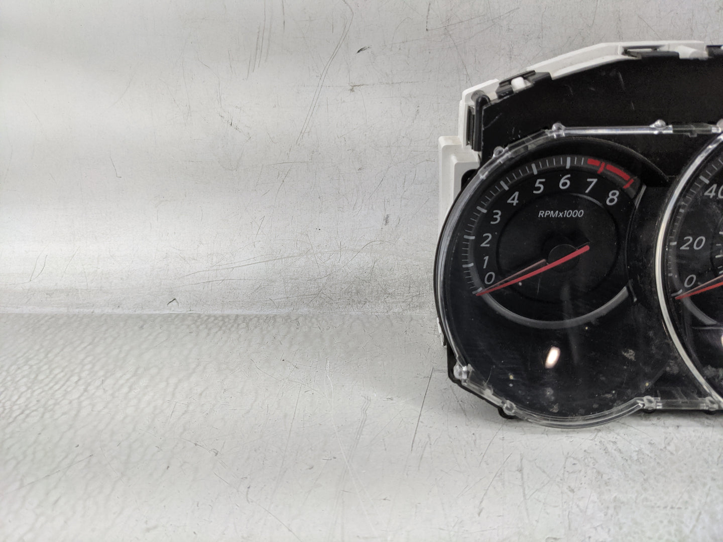 2010-2011 Nissan Versa Instrument Cluster Speedometer Gauges P/N:24810ZW82D Fits Fits 2010 2011 OEM Used Auto Parts - Oemuse