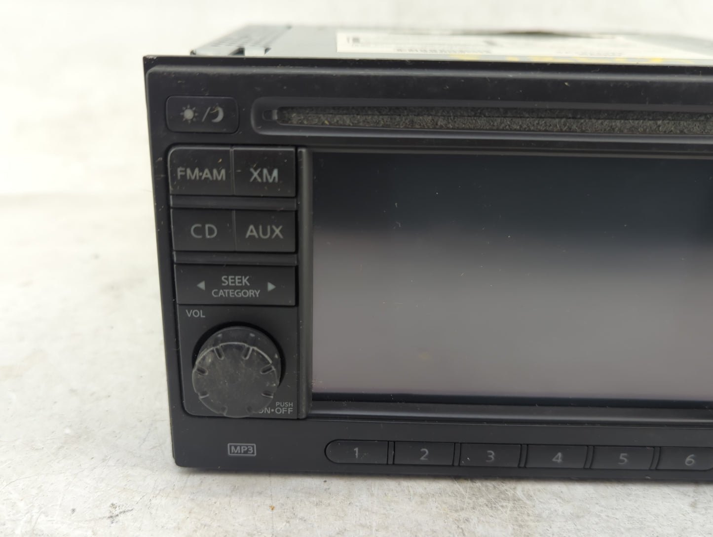 2010-2011 Nissan Versa Radio AM FM Cd Player Receiver Replacement P/N:7 612 830 011 Fits Fits 2010 2011 OEM Used Auto Parts 
