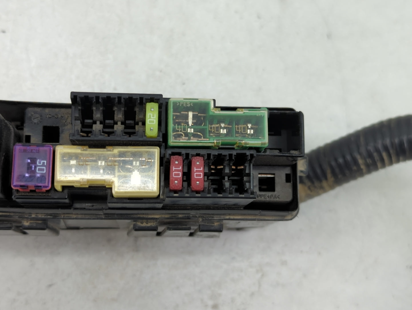 2007-2012 Nissan Versa Fusebox Fuse Box Panel Relay Module P/N:EM31A Fits Fits 2007 2008 2009 2010 2011 2012 OEM Used Auto P