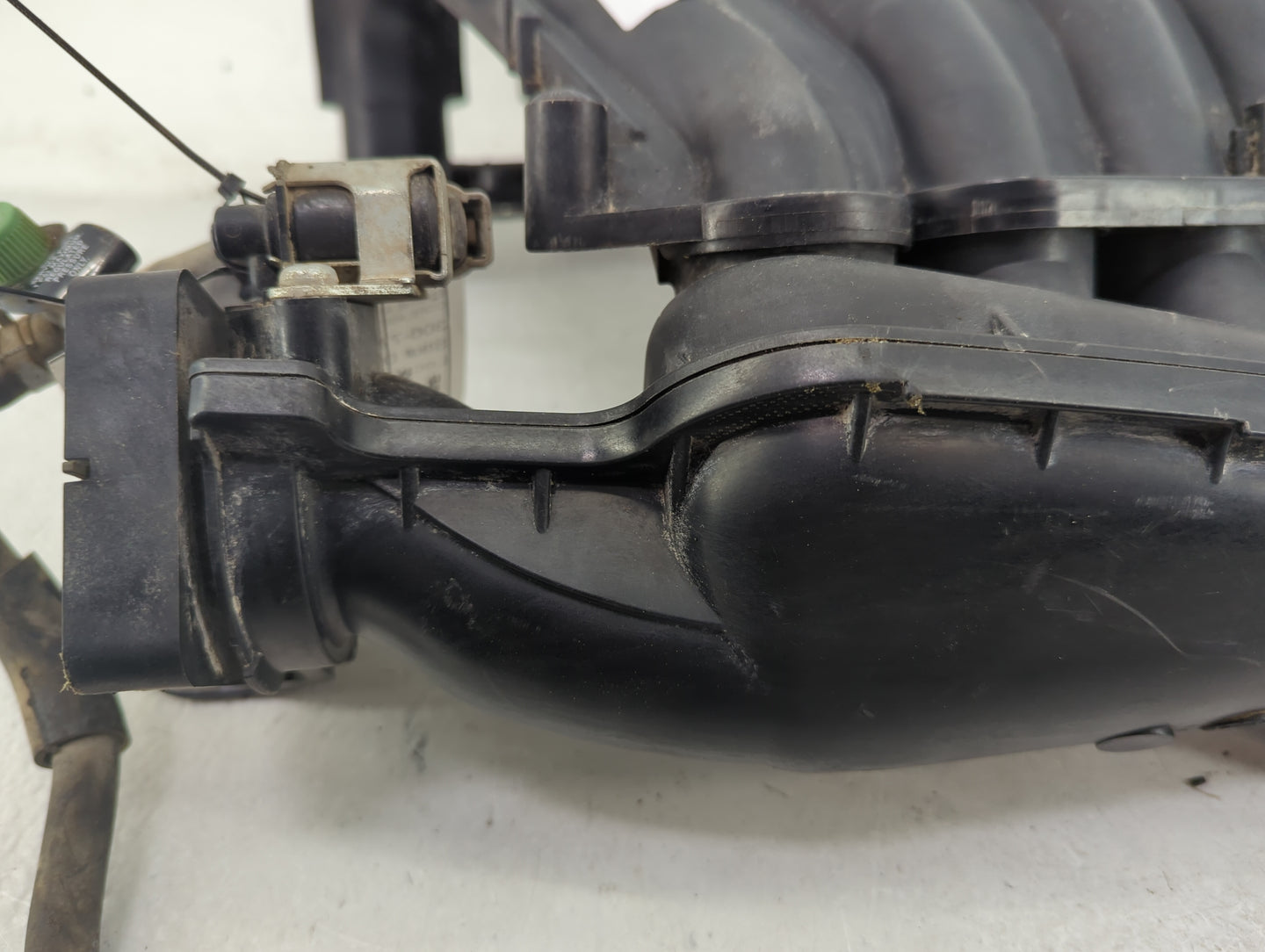 2009-2011 Nissan Versa Air Intake Manifold Fits Fits 2009 2010 2011 OEM Used Auto Parts - Oemusedautoparts1.com