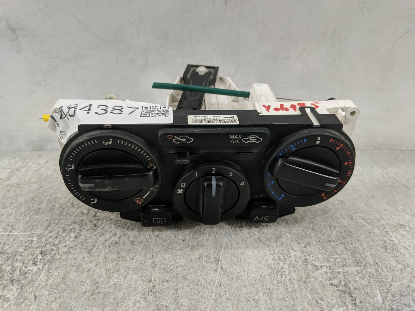 2010-2012 Nissan Versa Climate Control Module Temperature AC/Heater Replacement P/N:T1011093T A Fits Fits 2010 2011 2012 OEM