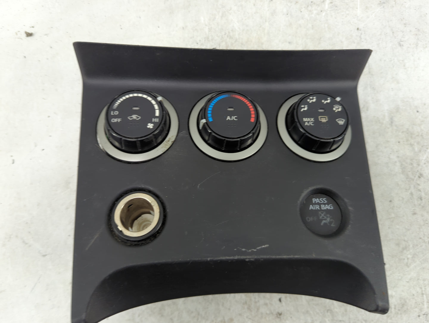 2010-2012 Nissan Versa Climate Control Module Temperature AC/Heater Replacement P/N:27500 JM00A A02000A7600004 Fits OEM Used