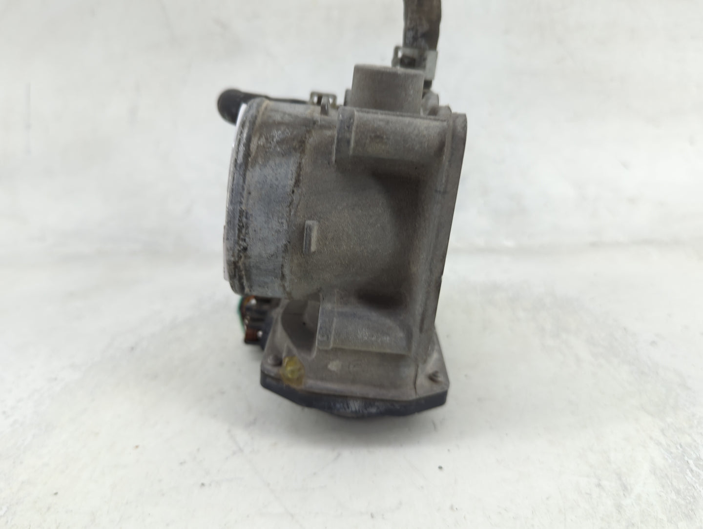 2007-2012 Nissan Versa Throttle Body P/N:ET-A60-02 C Fits OEM Used Auto Parts - Oemusedautoparts1.com