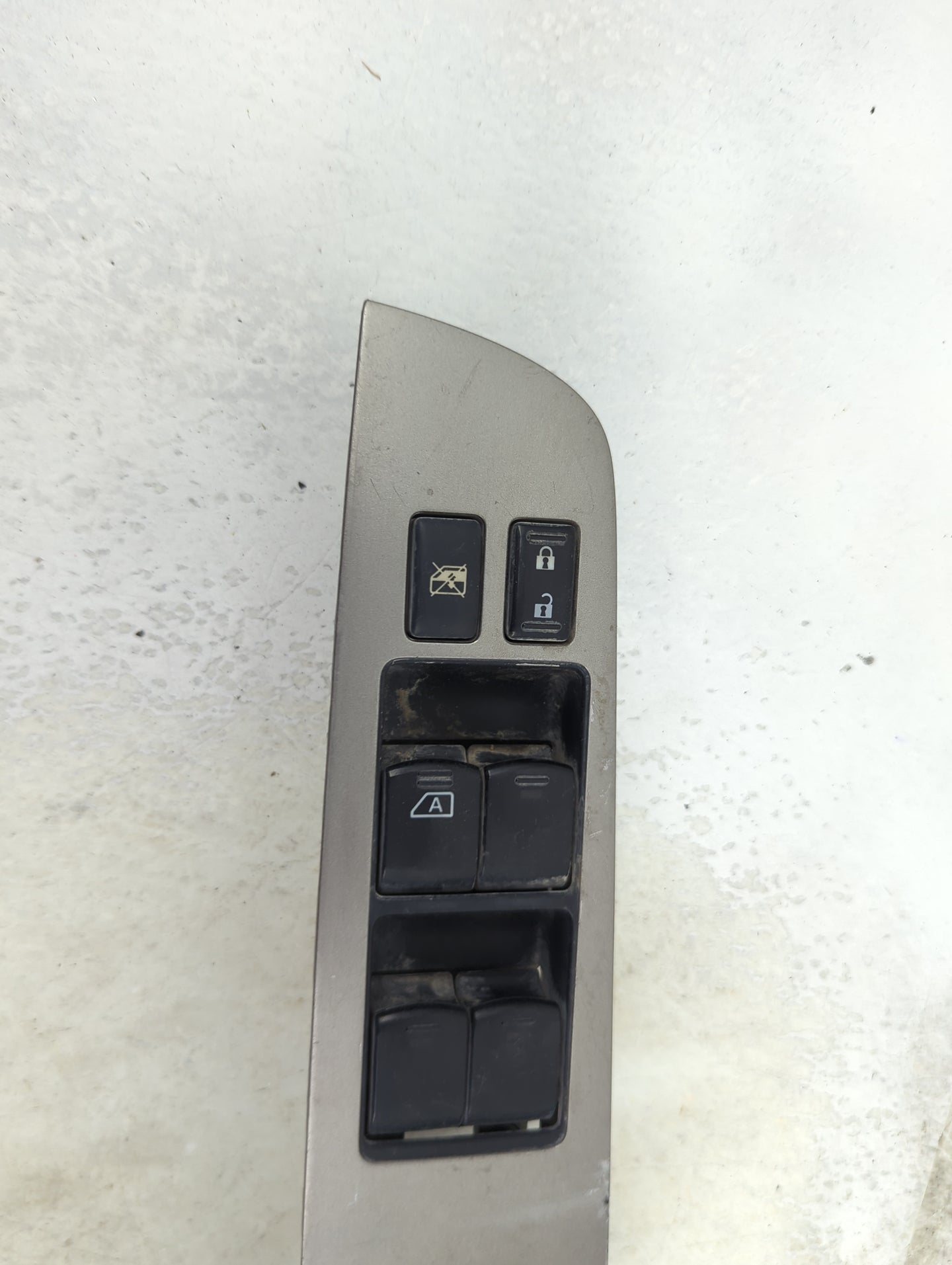 2010-2012 Nissan Versa Master Power Window Switch Replacement Driver Side Left Fits Fits 2010 2011 2012 OEM Used Auto Parts 