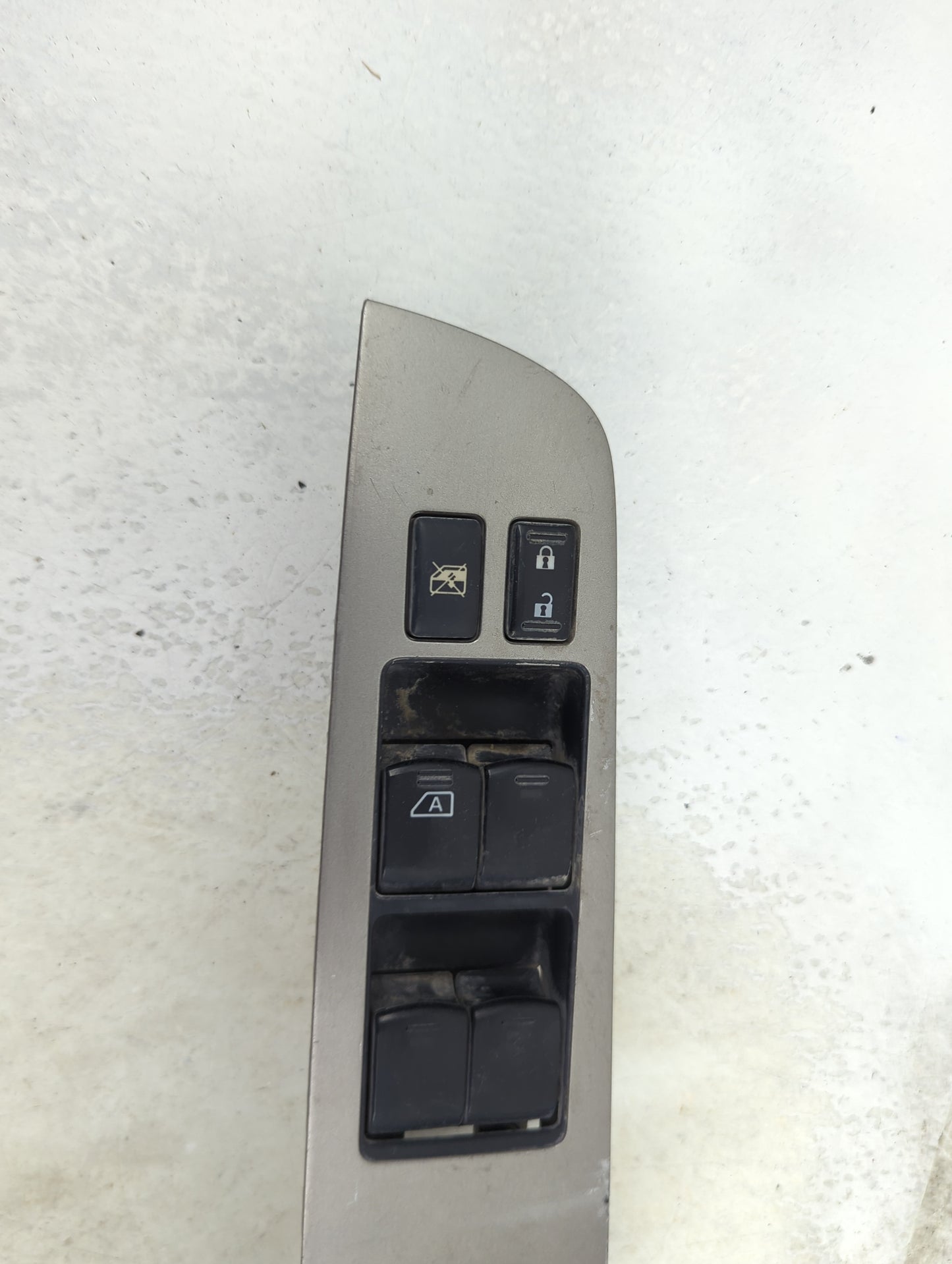 2010-2012 Nissan Versa Master Power Window Switch Replacement Driver Side Left Fits Fits 2010 2011 2012 OEM Used Auto Parts 