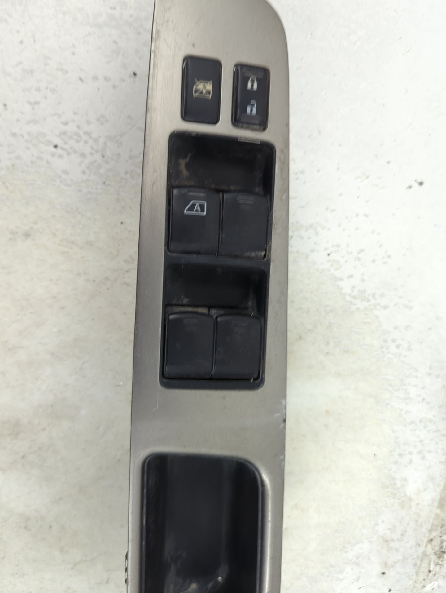 2010-2012 Nissan Versa Master Power Window Switch Replacement Driver Side Left Fits Fits 2010 2011 2012 OEM Used Auto Parts 