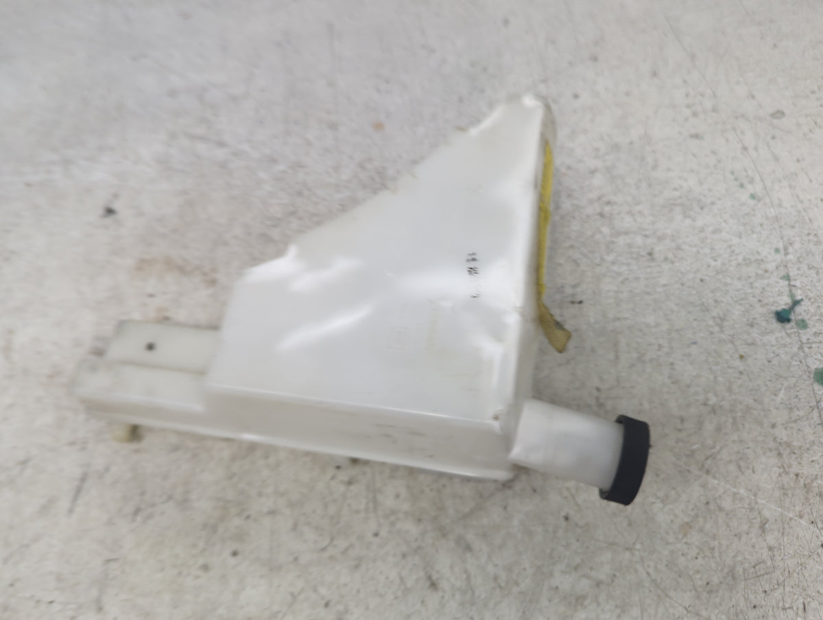 2007-2012 Nissan Versa Radiator Coolant Overflow Expansion Tank Bottle - Oemusedautoparts1.com