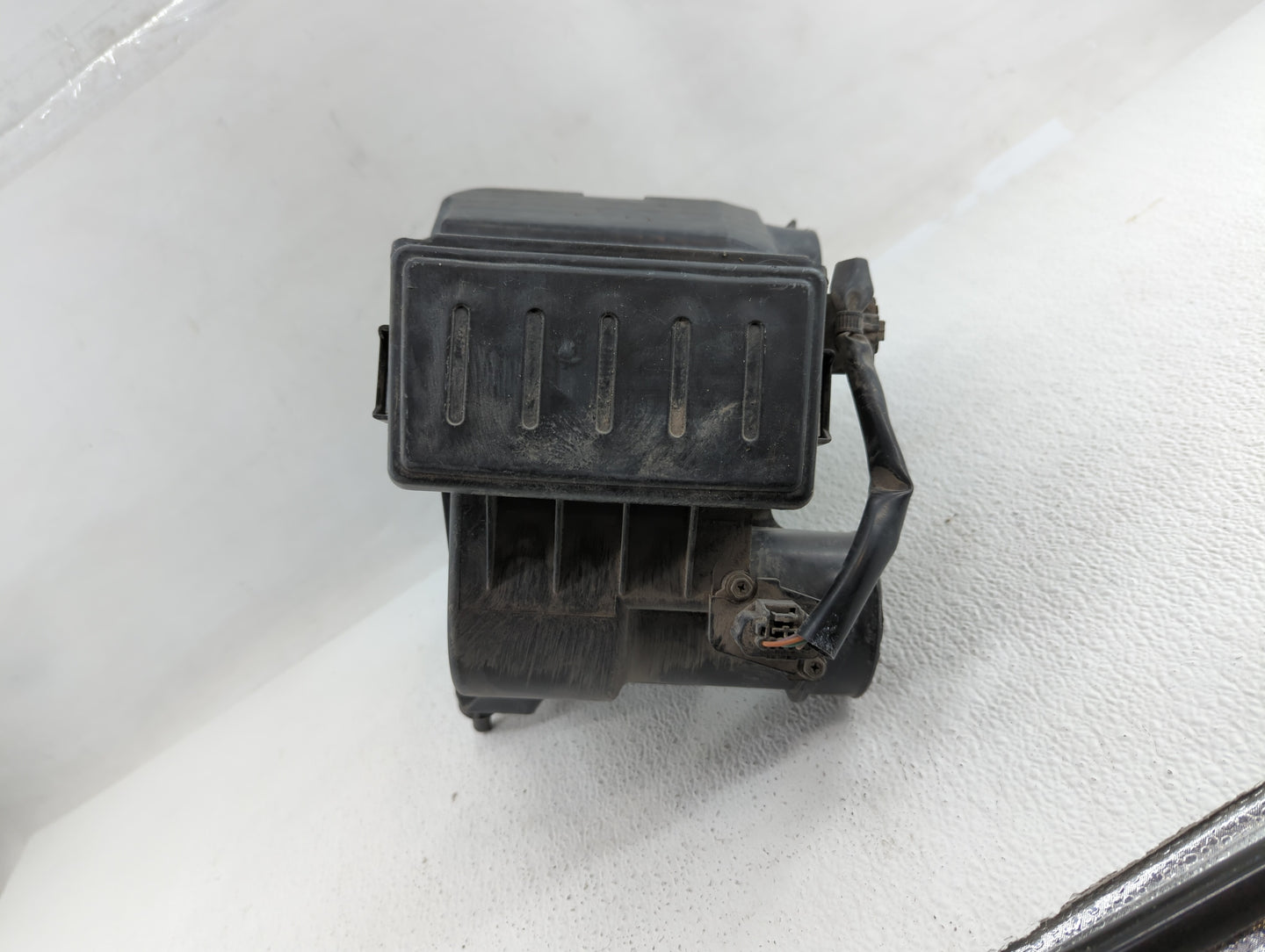 2011 Nissan Versa Air Cleaner Intake-duct Hose Tube - Oemusedautoparts1.com