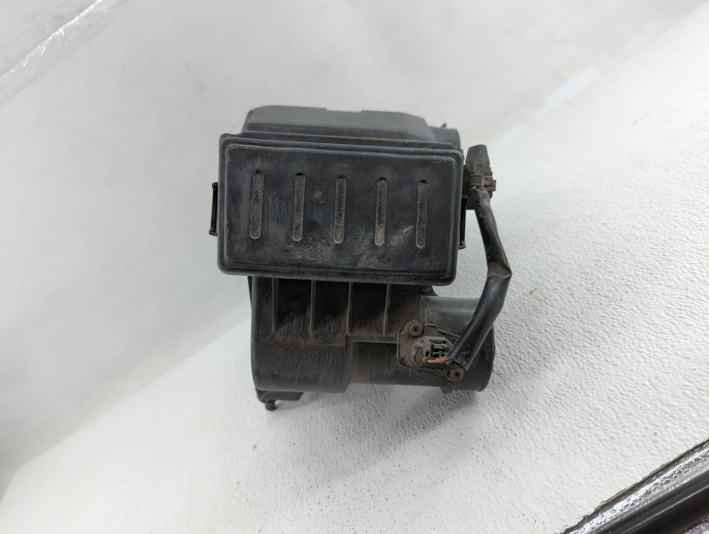 2011 Nissan Versa Air Cleaner Intake-duct Hose Tube - Oemusedautoparts1.com