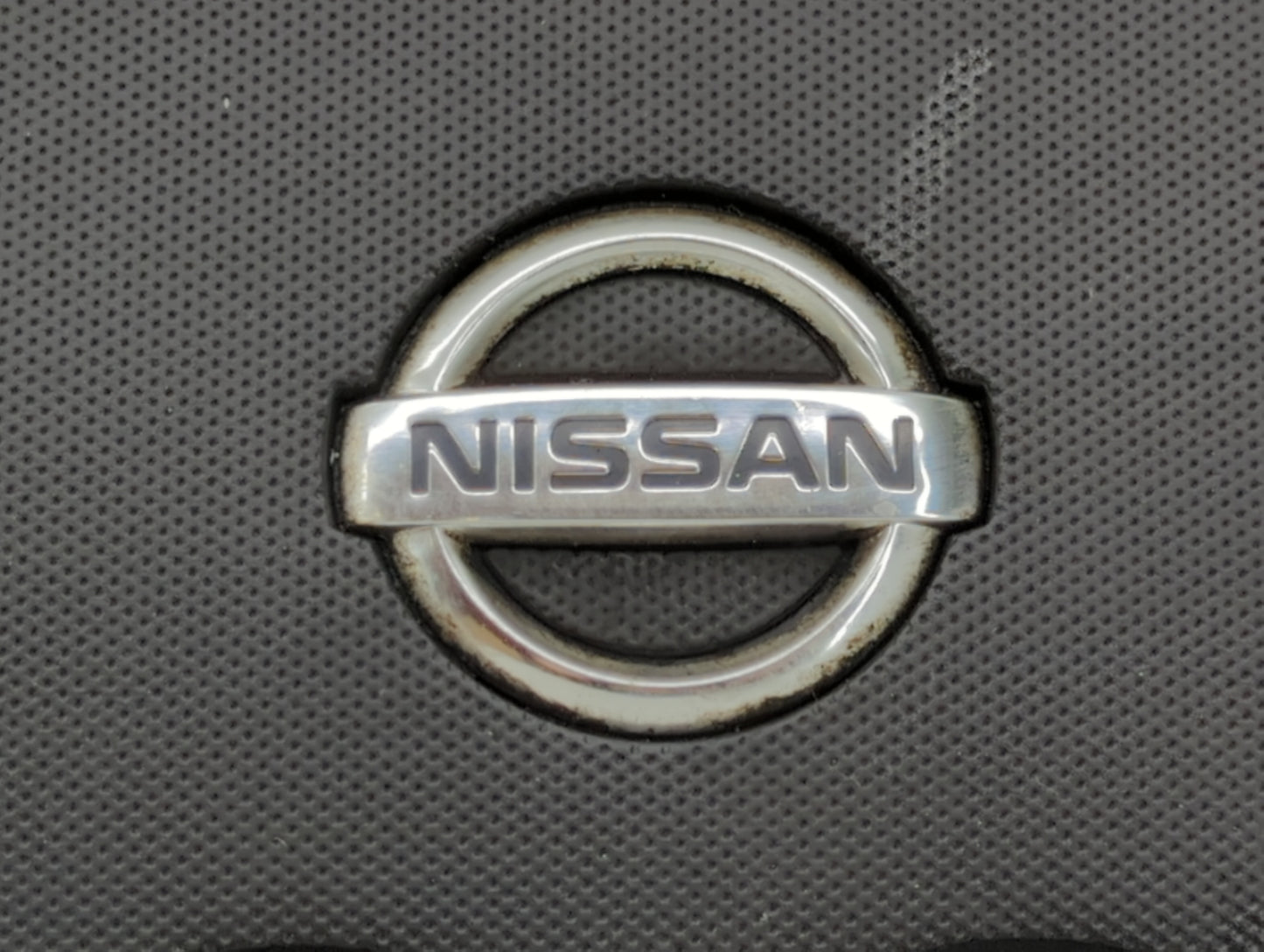 2011 Nissan Versa Engine Cover - Oemusedautoparts1.com