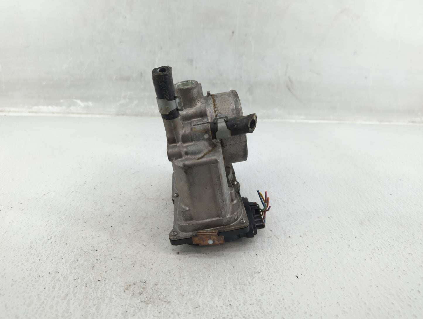 2007-2012 Nissan Versa Throttle Body P/N:ET-A60-02 C Fits OEM Used Auto Parts - Oemusedautoparts1.com