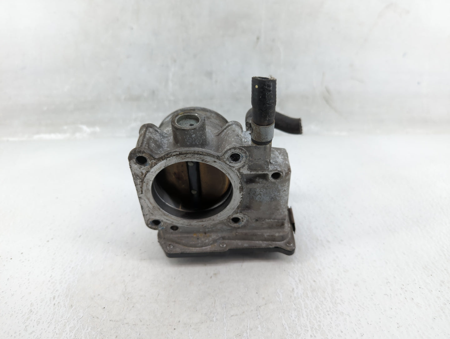 2007-2012 Nissan Versa Throttle Body P/N:ET-A60-02 C Fits OEM Used Auto Parts - Oemusedautoparts1.com