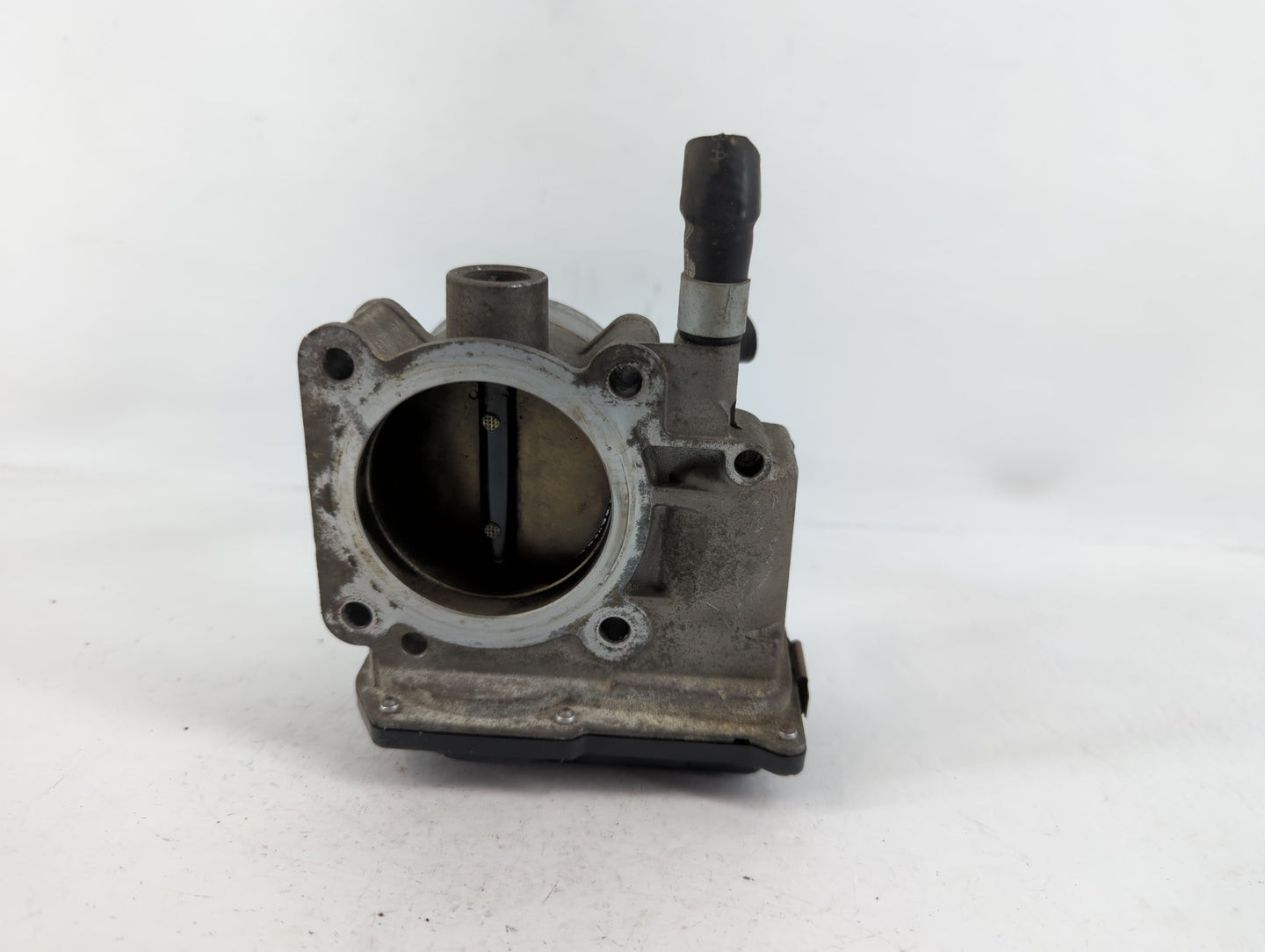 2007-2012 Nissan Versa Throttle Body P/N:8F06 ET-A60-02 Fits OEM Used Auto Parts - Oemusedautoparts1.com