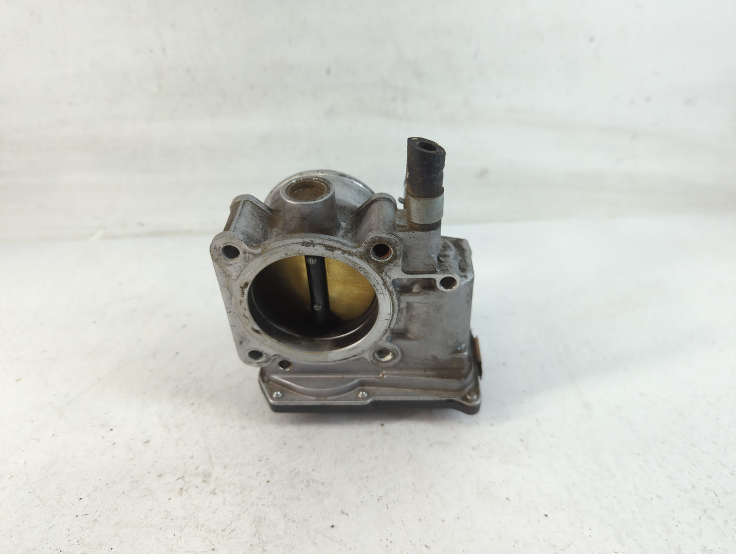 2007-2012 Nissan Versa Throttle Body P/N:ET-A60-02 C Fits OEM Used Auto Parts - Oemusedautoparts1.com