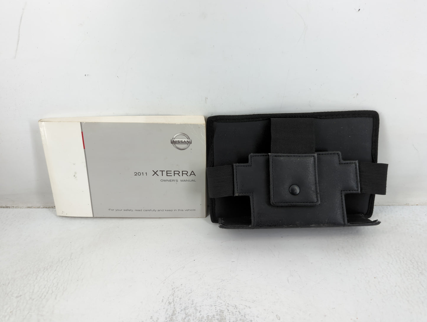 2011 Nissan Xterra Owners Manual Book Guide P/N:OM1E 0N50U0 OEM Used Auto Parts - Oemusedautoparts1.com