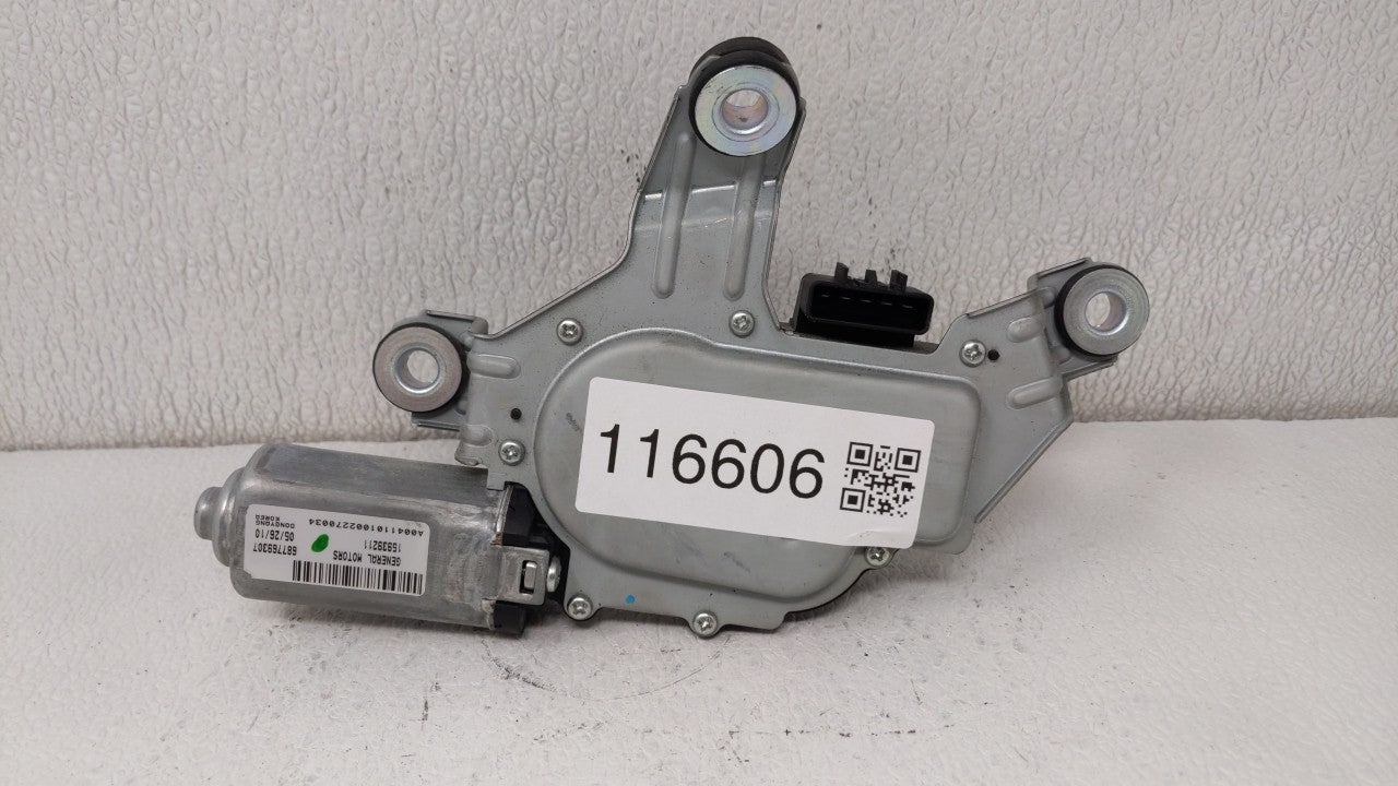 2011 Plymouth Gran Fury Front Windshield Wiper Motor P/N:15939211 Fits OEM Used Auto Parts - Oemusedautoparts1.com
