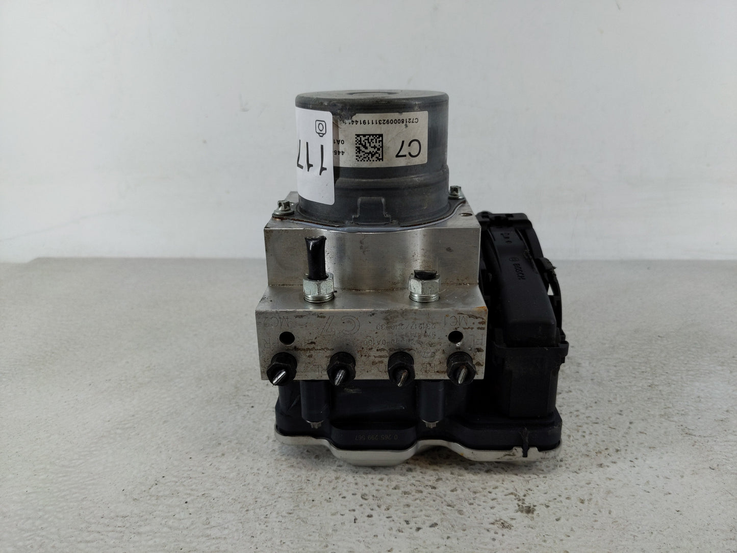 2011-2012 Porsche Cayenne ABS Pump Control Module Replacement P/N:970 474 Fits Fits 2011 2012 OEM Used Auto Parts - Oemuseda