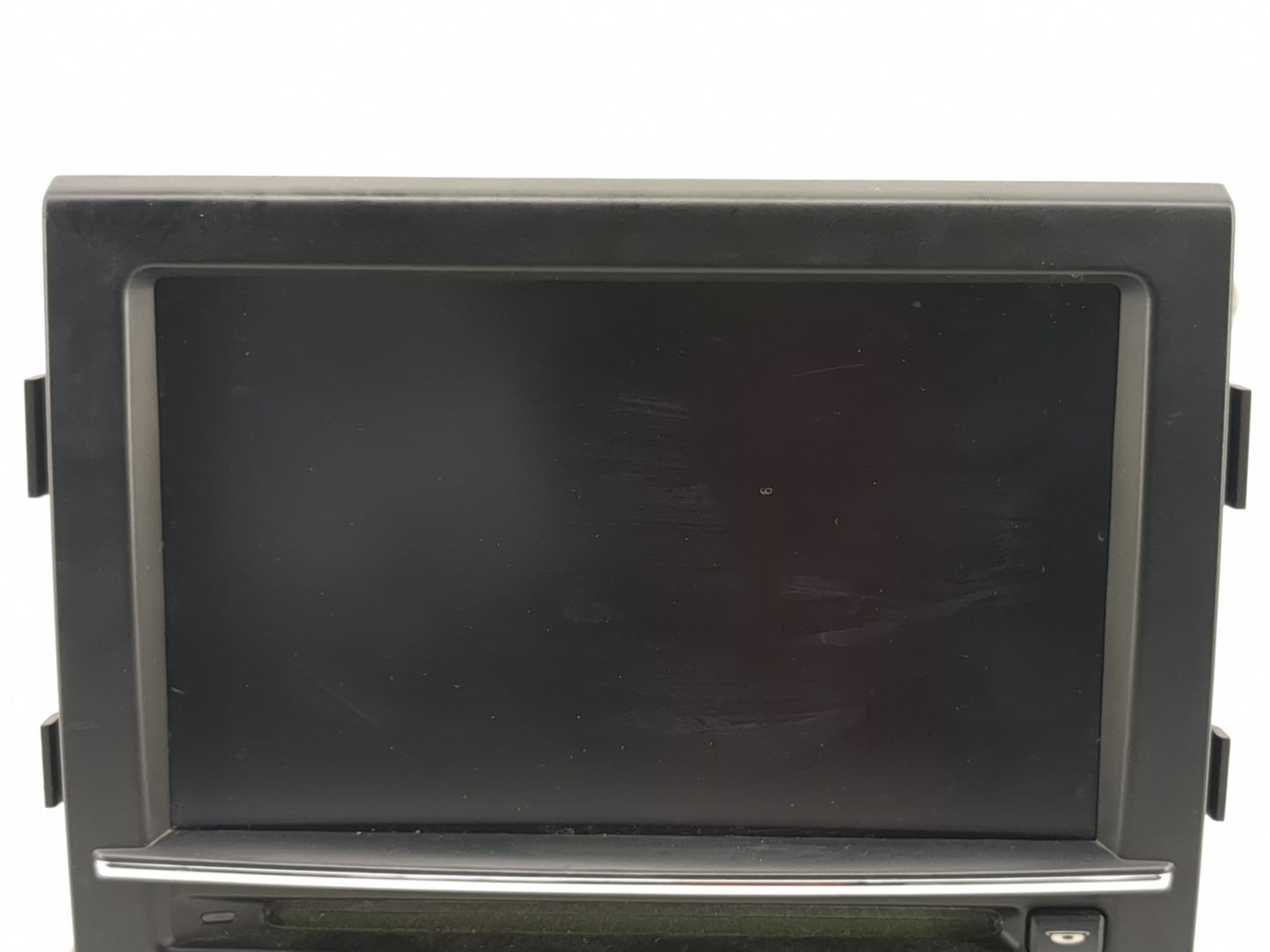 2011 Porsche Cayenne Radio AM FM Cd Player Receiver Replacement P/N:7P5 035 884 K Fits OEM Used Auto Parts - Oemusedautopart