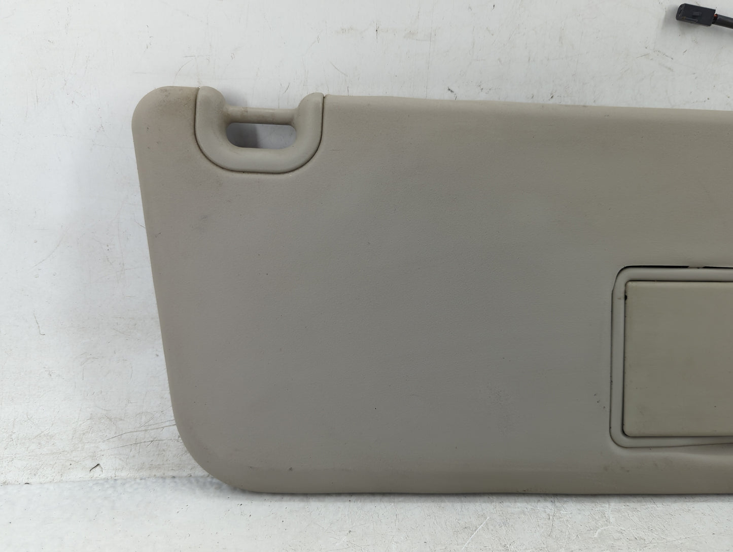 2011-2012 Ram 1500 Sun Visor Shade Replacement Passenger Right Mirror Fits Fits 2009 2011 2012 OEM Used Auto Parts - Oemused