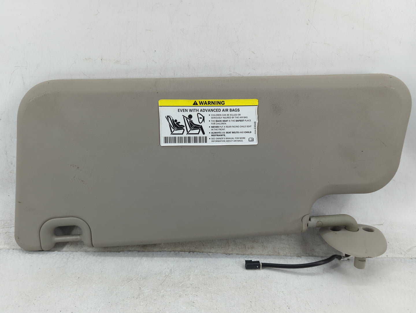 2011-2012 Ram 1500 Sun Visor Shade Replacement Passenger Right Mirror Fits Fits 2009 2011 2012 OEM Used Auto Parts - Oemused