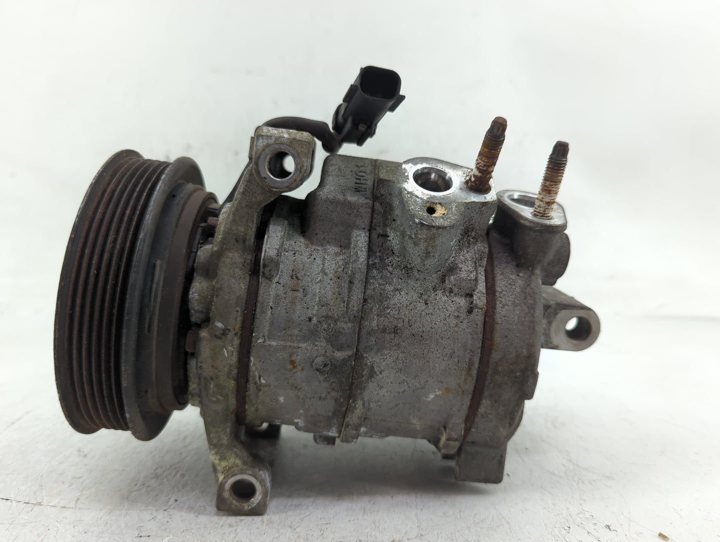2011-2013 Ram 1500 Air Conditioning A/c Ac Compressor Oem - Oemusedautoparts1.com