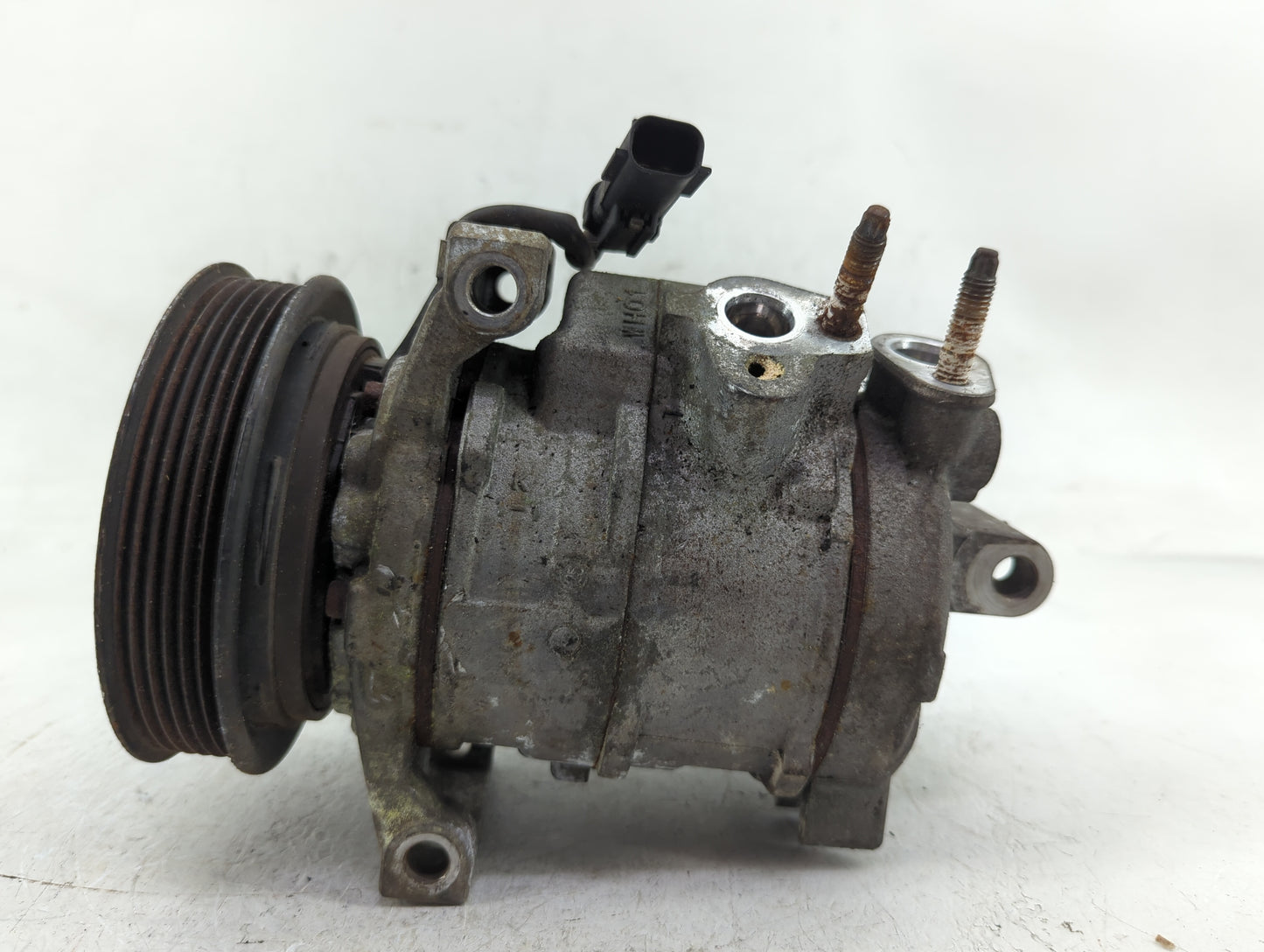 2011-2013 Ram 1500 Air Conditioning A/c Ac Compressor Oem - Oemusedautoparts1.com