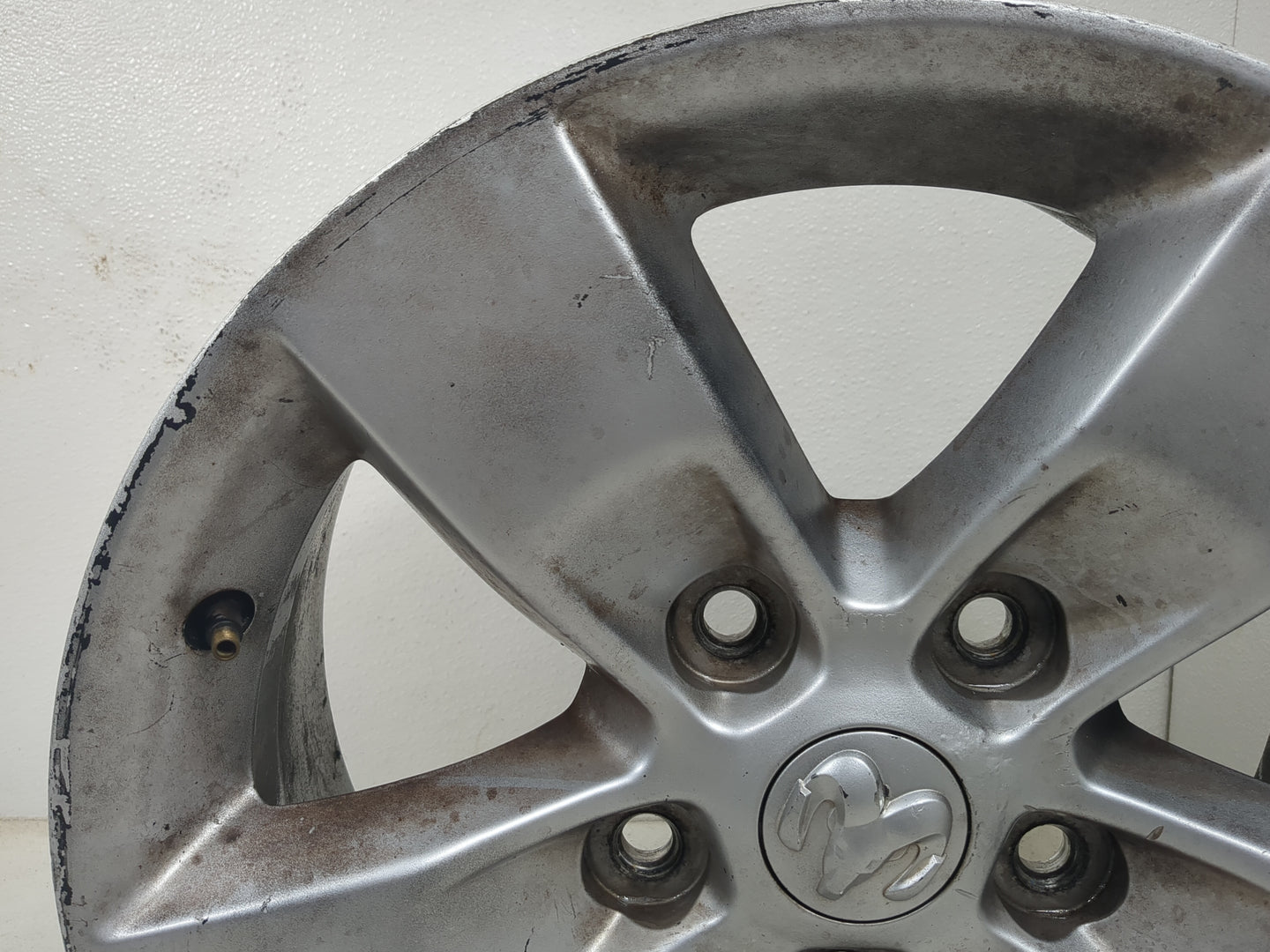 2011-2022 Ram 1500 Oem Wheel Rim 1397403 - Oemusedautoparts1.com