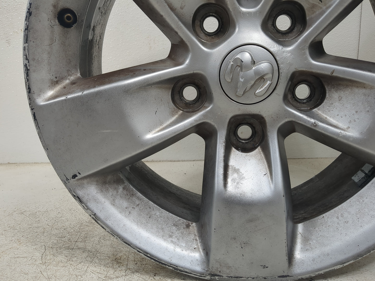 2011-2022 Ram 1500 Oem Wheel Rim 1397403 - Oemusedautoparts1.com