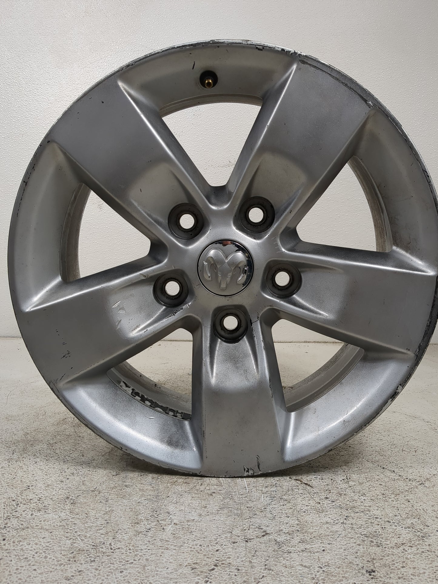 2011-2022 Ram 1500 Oem Wheel Rim 1397406 - Oemusedautoparts1.com