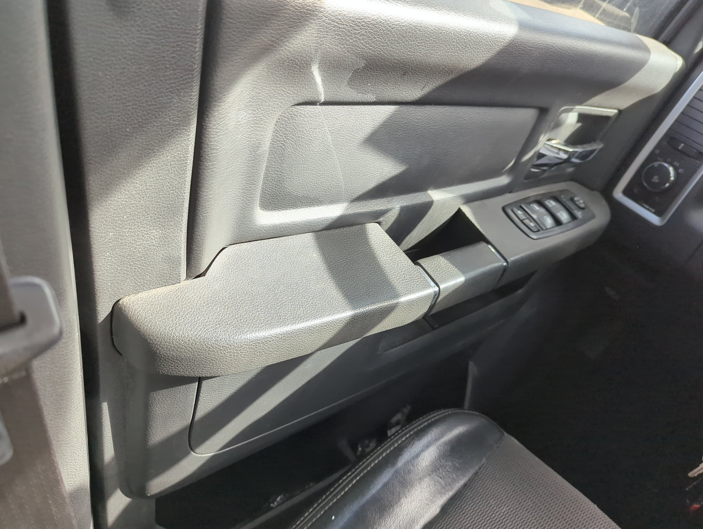 2011 Ram 1500 Front Left Driver Interior Door Panel Trim - Oemusedautoparts1.com