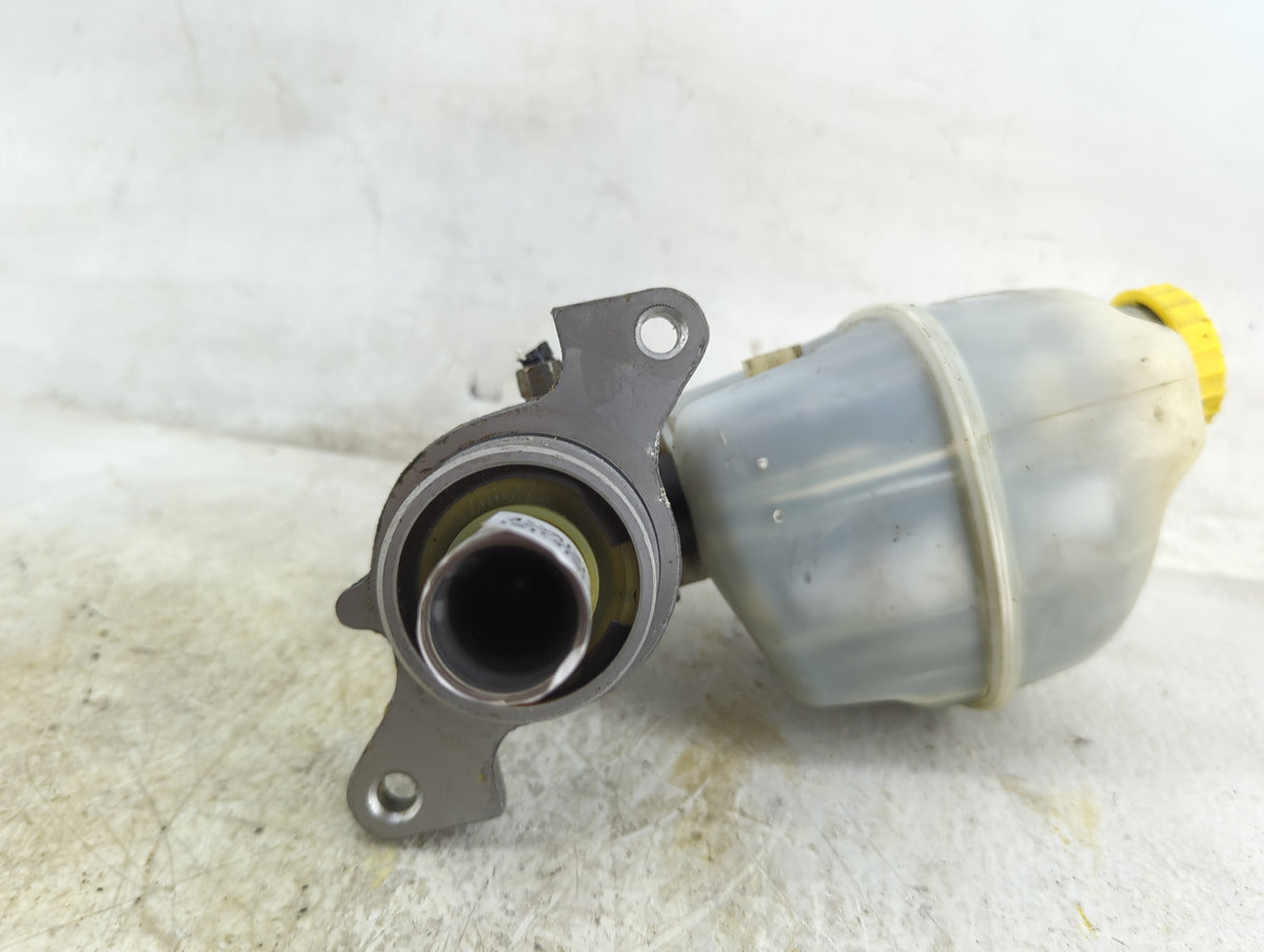 2011-2022 Ram 1500 Brake Master Cylinder 1496770 - Oemusedautoparts1.com