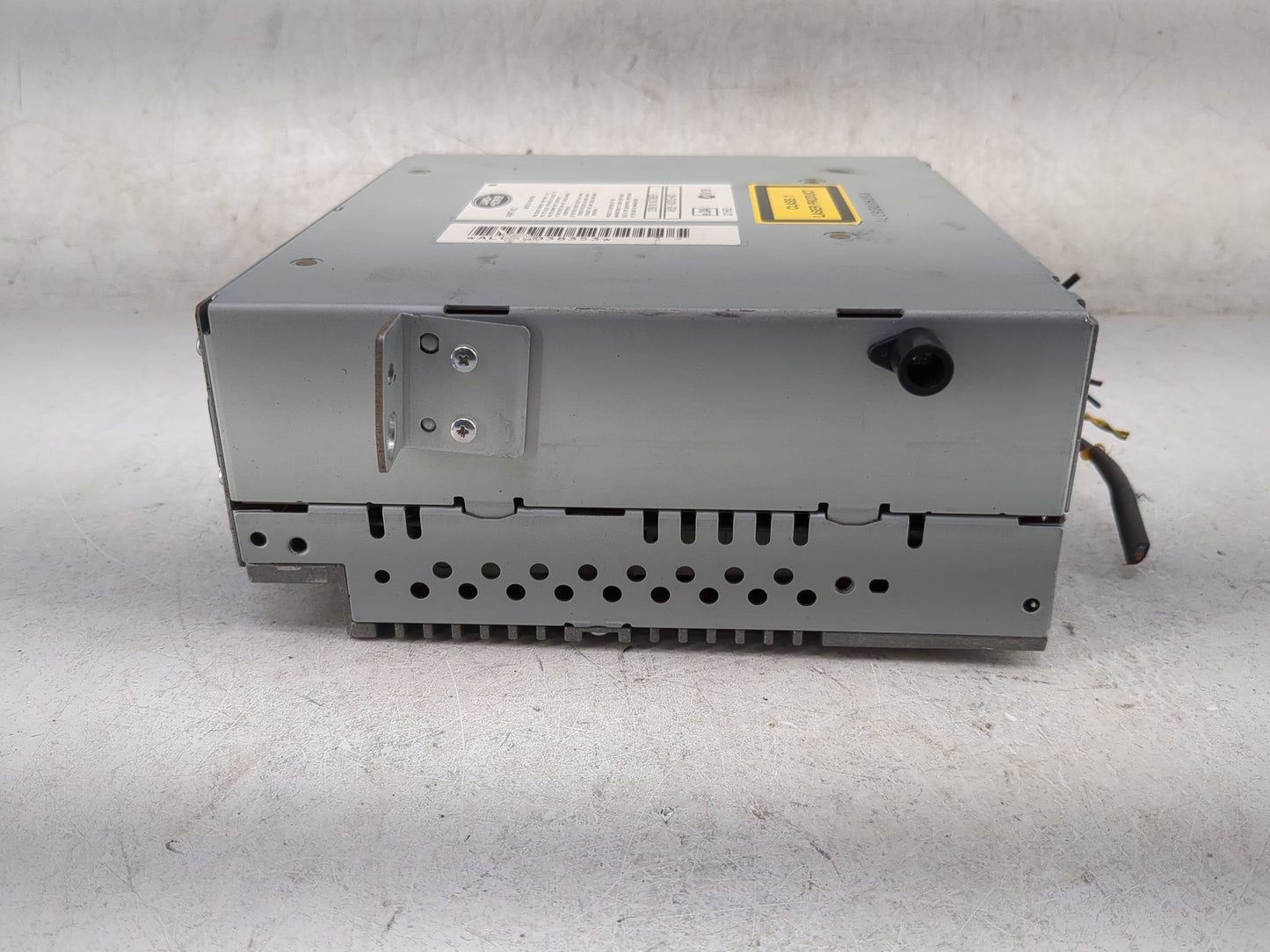 2011 Rover Lr4 Radio AM FM Cd Player Receiver Replacement P/N:AH22-18C815-AD Fits Fits 2010 OEM Used Auto Parts - Oemusedaut