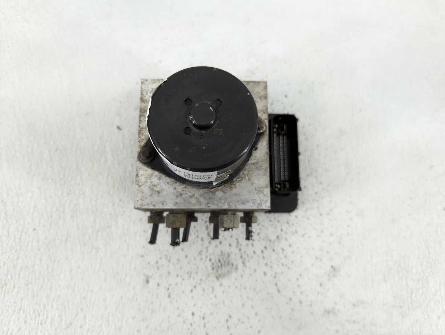 2010-2011 Saab 9-5 ABS Pump Control Module Replacement P/N:13332549 Fits Fits 2010 2011 OEM Used Auto Parts - Oemusedautopar