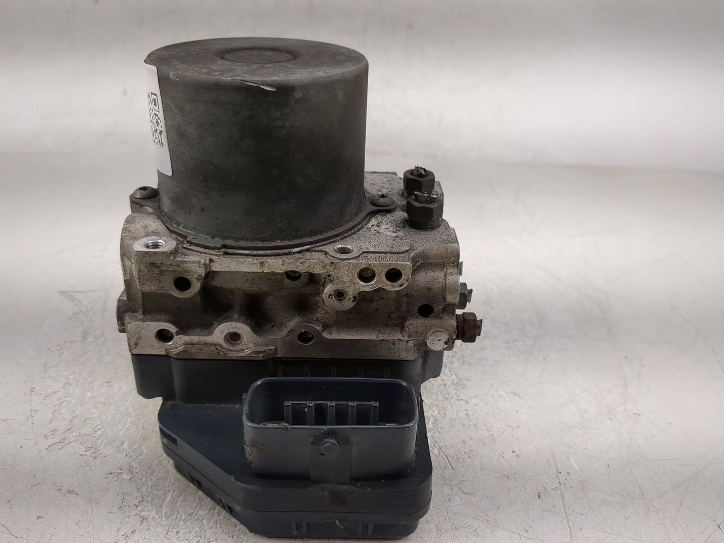 2011 Scion Tc ABS Pump Control Module Replacement P/N:4454021030 Fits OEM Used Auto Parts - Oemusedautoparts1.com