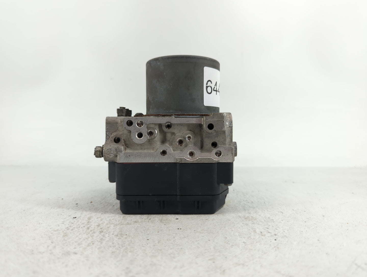 2011 Scion Tc ABS Pump Control Module Replacement P/N:133800-9580 89541-21090, 44540-21030 Fits OEM Used Auto Parts - Oemuse