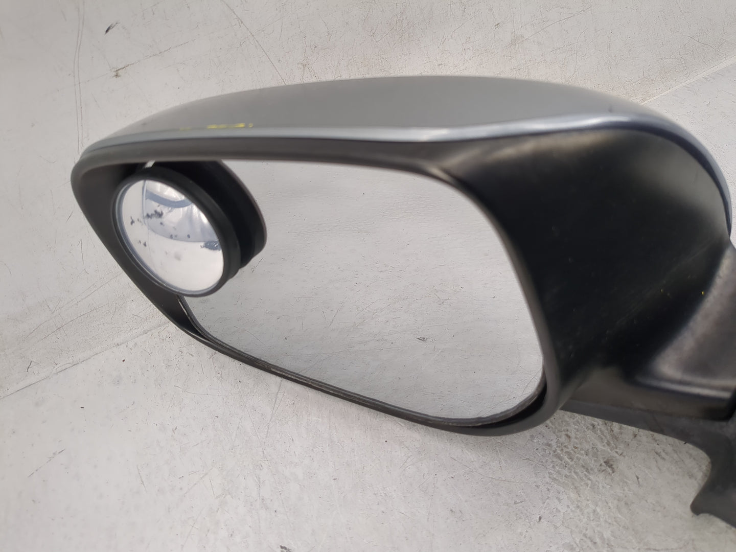 2008-2015 Scion Xb Driver Side View Mirror - Left Door Mirror OEM Used - Oemusedautoparts1.com