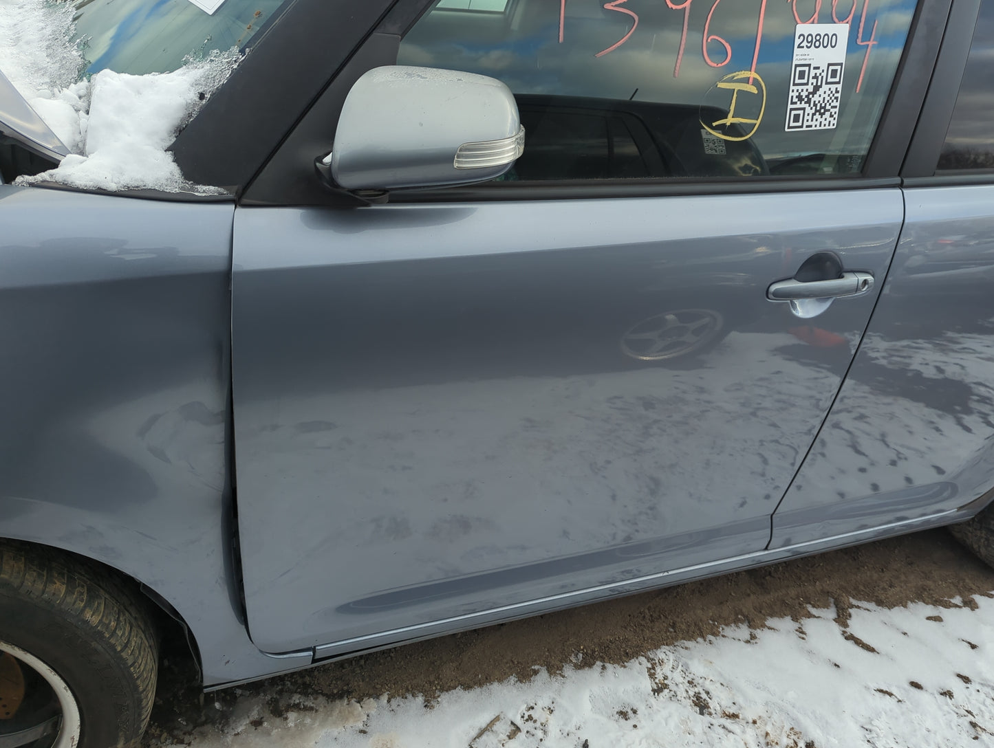 2008-2015 Scion Xb Driver Front Door Oem 1379880 - Oemusedautoparts1.com