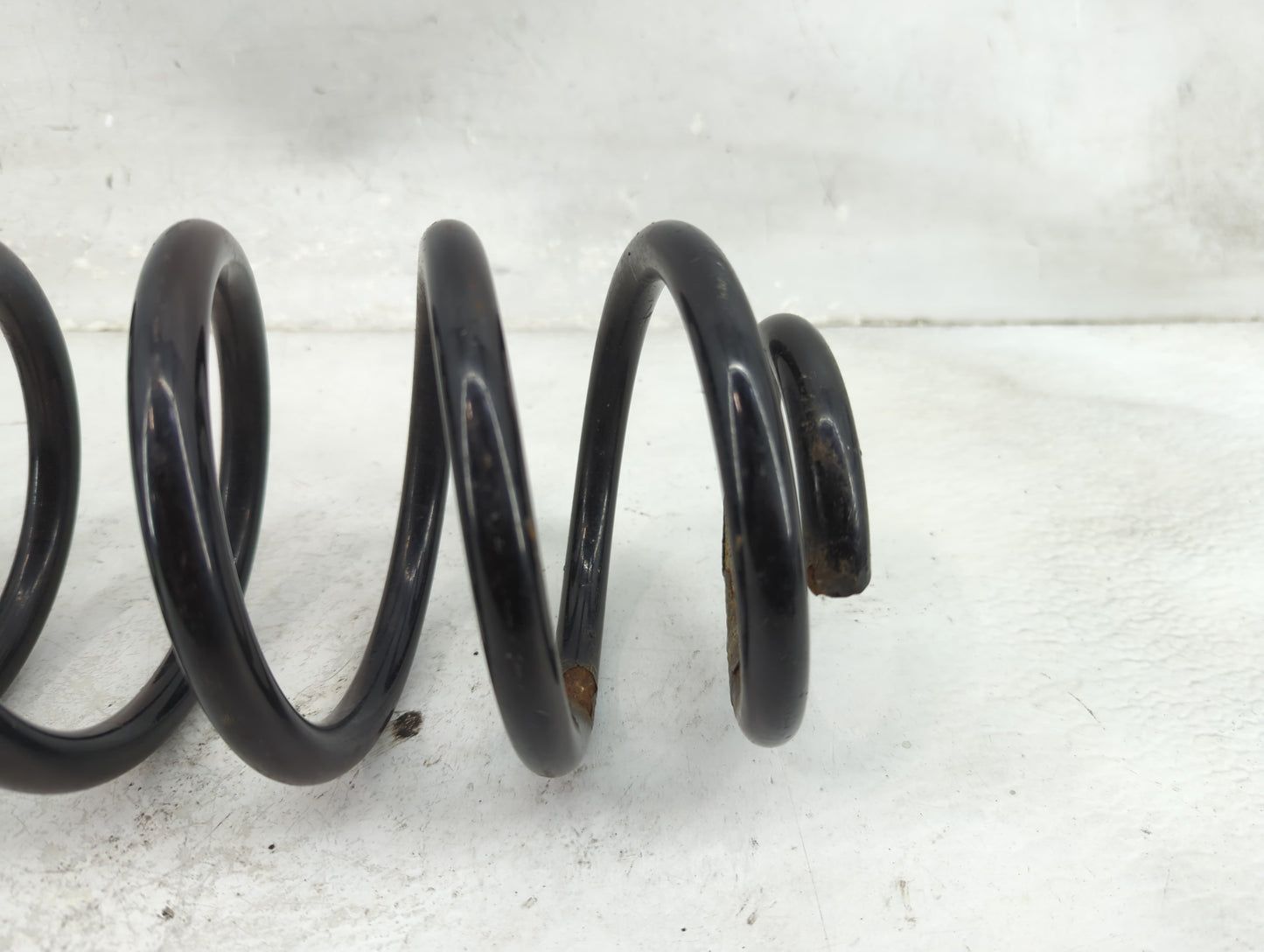 2008-2015 Scion Xb Passenger Rear Coil Spring - Oem - Oemusedautoparts1.com