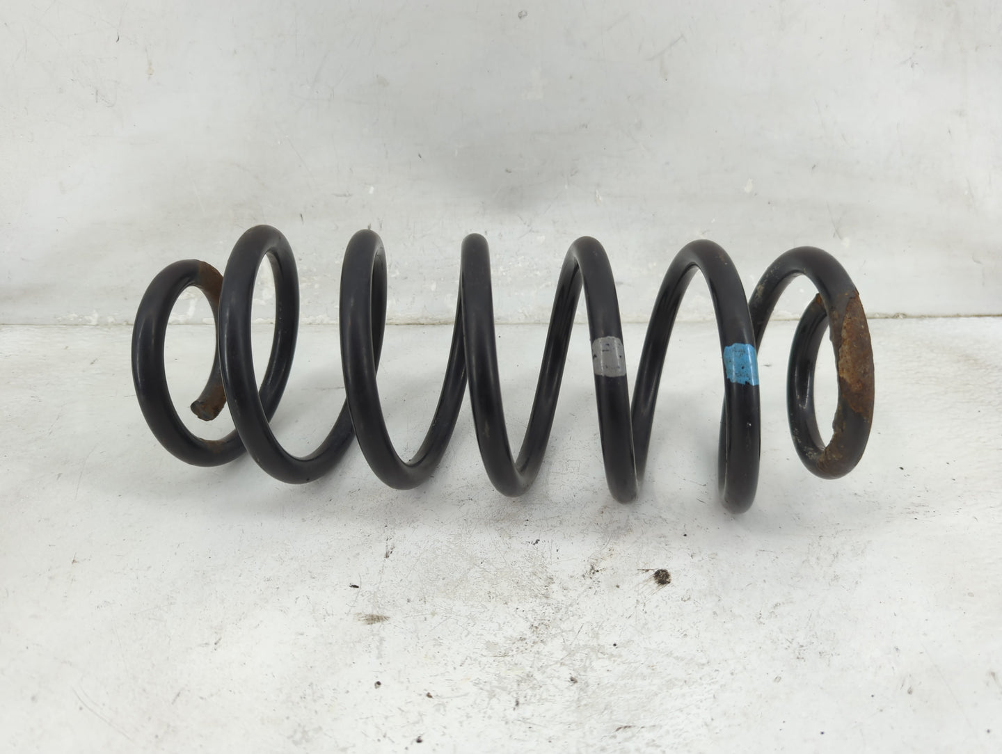 2008-2015 Scion Xb Passenger Rear Coil Spring - Oem - Oemusedautoparts1.com