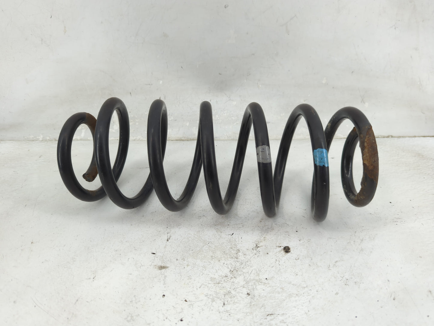 2008-2015 Scion Xb Passenger Rear Coil Spring - Oem - Oemusedautoparts1.com
