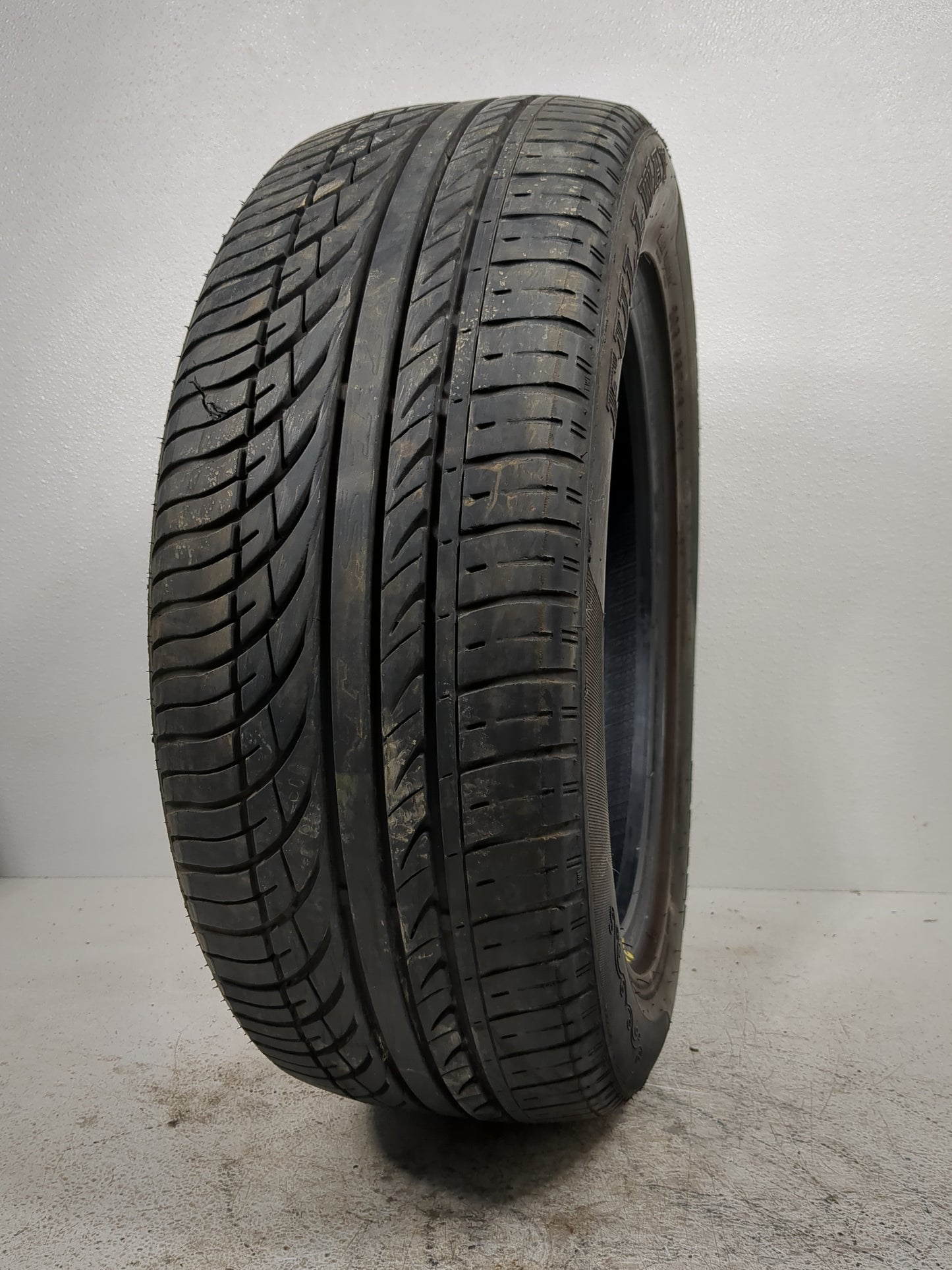Used Tire 205/55R16 FULLWAY HP108 91V - Tread Depth 8/32 - Oemusedautoparts1.com