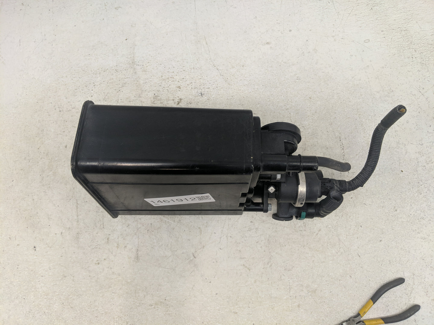 2011 Scion Xb Fuel Vapor Charcoal Canister 1461912 - Oemusedautoparts1.com