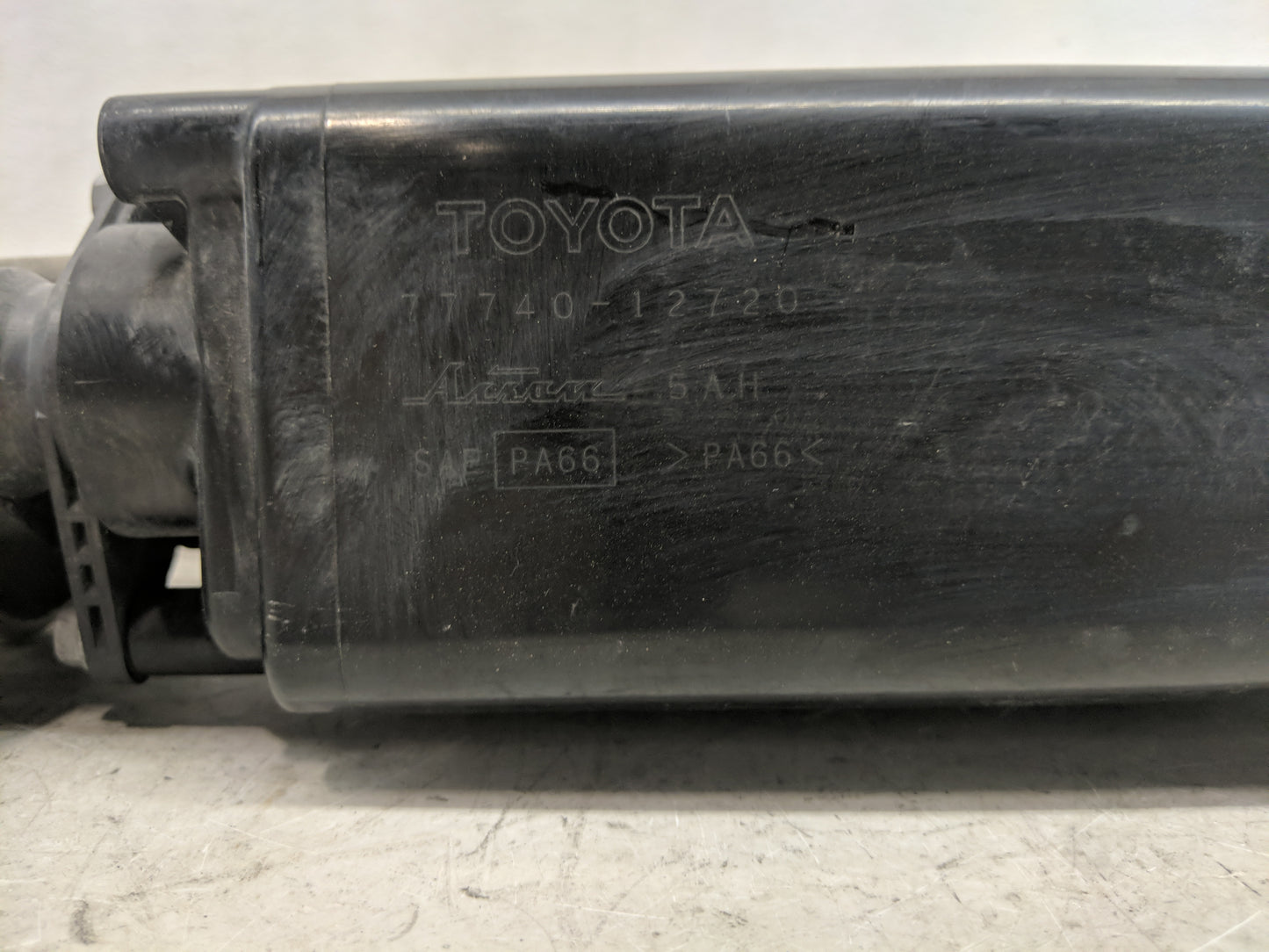 2011 Scion Xb Fuel Vapor Charcoal Canister 1461912 - Oemusedautoparts1.com