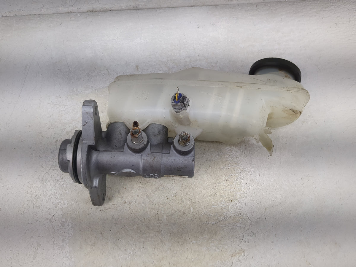 2008-2012 Scion Xb Brake Master Cylinder 1512586 - Oemusedautoparts1.com