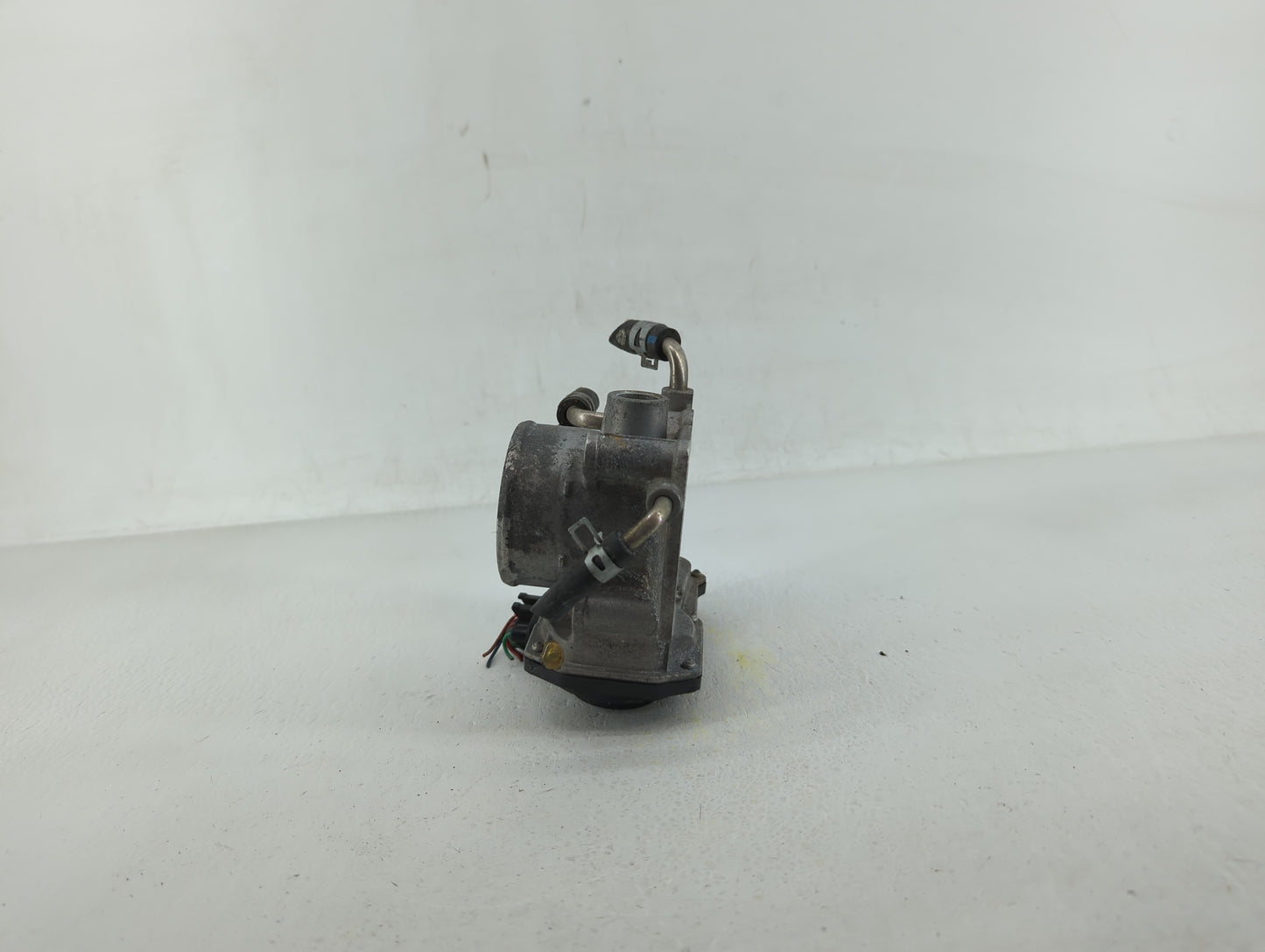 2008-2015 Scion Xb Throttle Body P/N:22030-28071 22030-28070 Fits Fits 2006 2007 2008 2009 2010 2011 2012 2013 2014 2015 OEM