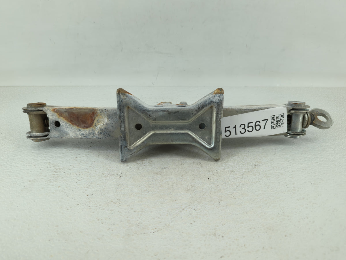 2011 Scion Xb Spare Scissor Car Jack 513567 - Oemusedautoparts1.com