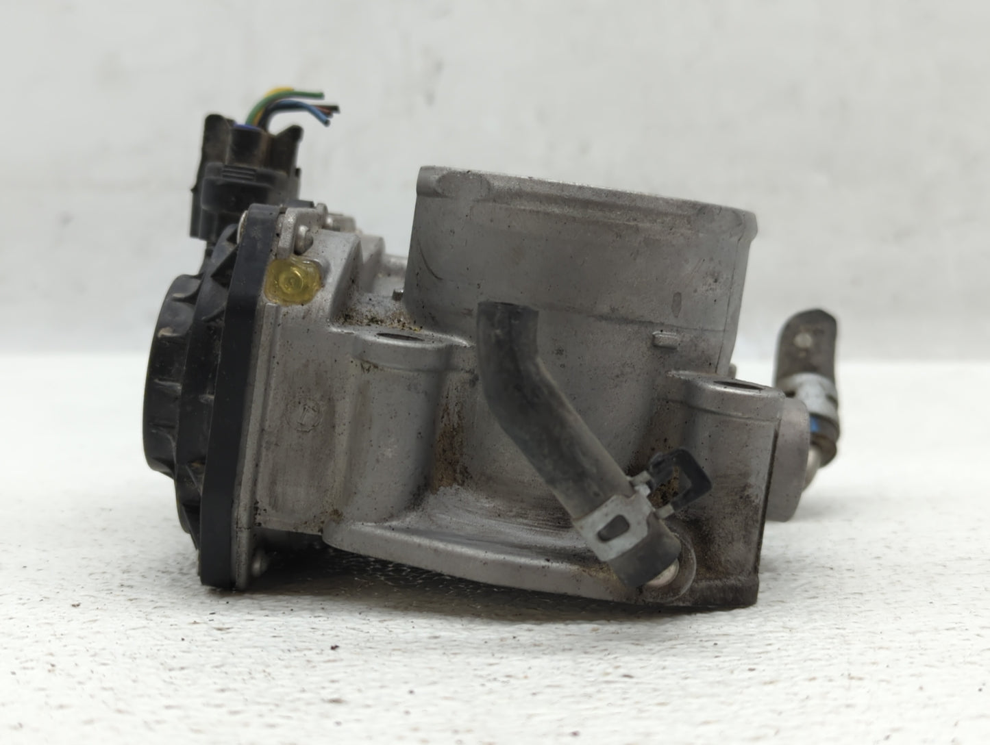 2008-2015 Scion Xb Throttle Body P/N:22030-28070 Fits Fits 2006 2007 2008 2009 2010 2011 2012 2013 2014 2015 OEM Used Auto P