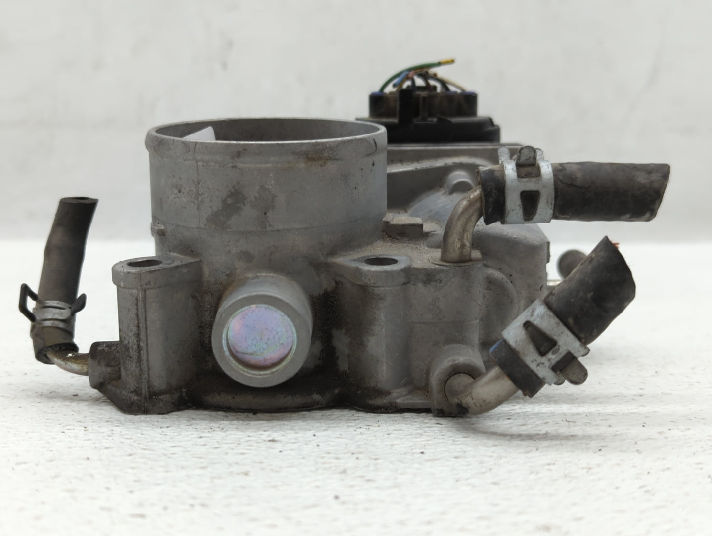 2008-2015 Scion Xb Throttle Body P/N:22030-28070 Fits Fits 2006 2007 2008 2009 2010 2011 2012 2013 2014 2015 OEM Used Auto P